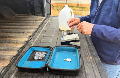 Mobile water quality testing kit
